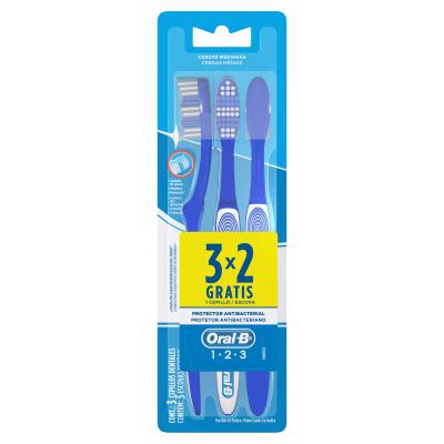 Escova Dental Média Oral-B 1-2-3 Leve 3 Pague 2